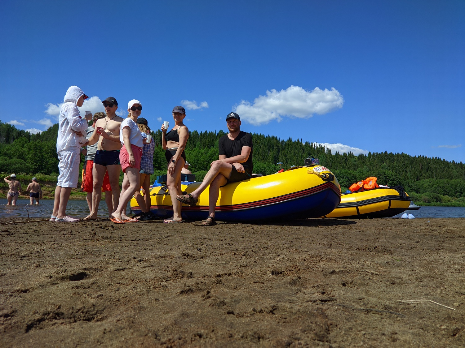 Торговый дом Фанком отметил день торговли в Кирове